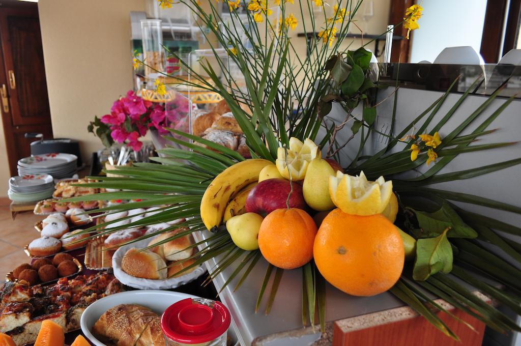 Rooms And Breakfast Zefiro San Vito Lo Capo Exteriör bild